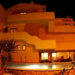 Algarve Surf Hostel - Lagos